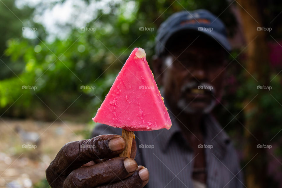 A story of an ICE seller who was very happy selling rose ice to beatheat #SUMMER