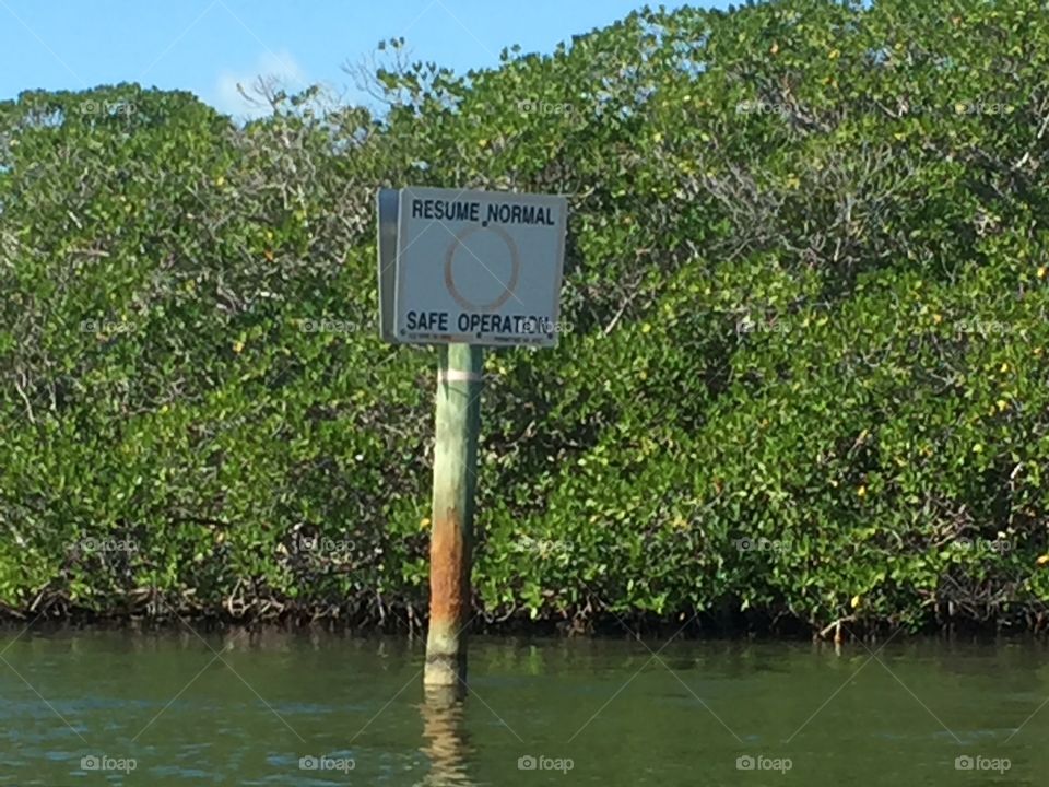 Water speed sign