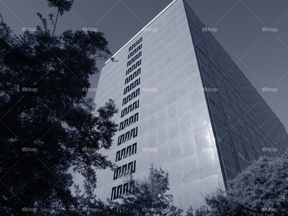 black and white architecture. taking pictures of black and white architecture in downtown Sacramento