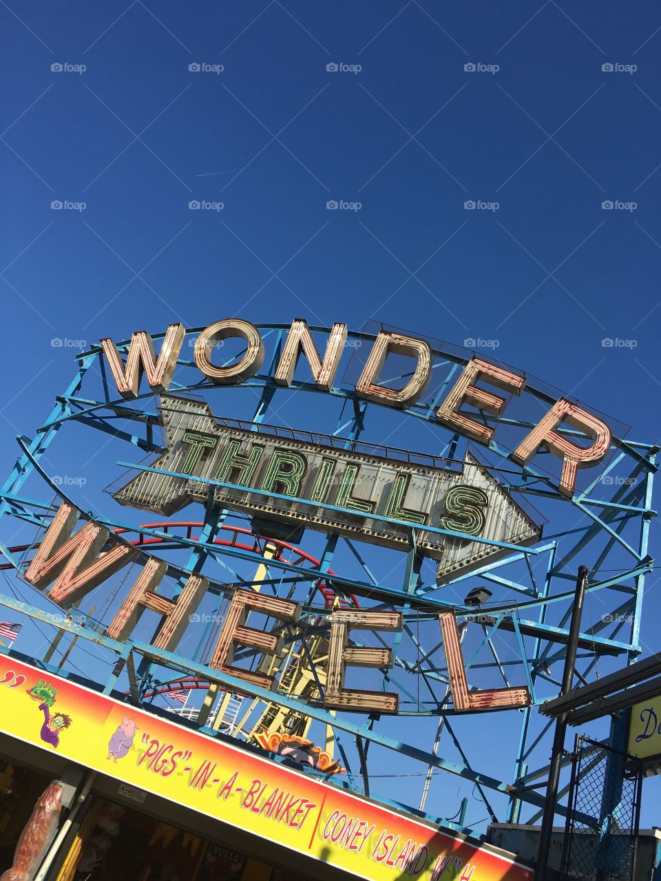 Wonder Wheel Sign