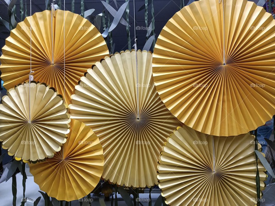 Abstract Umbrella Effect