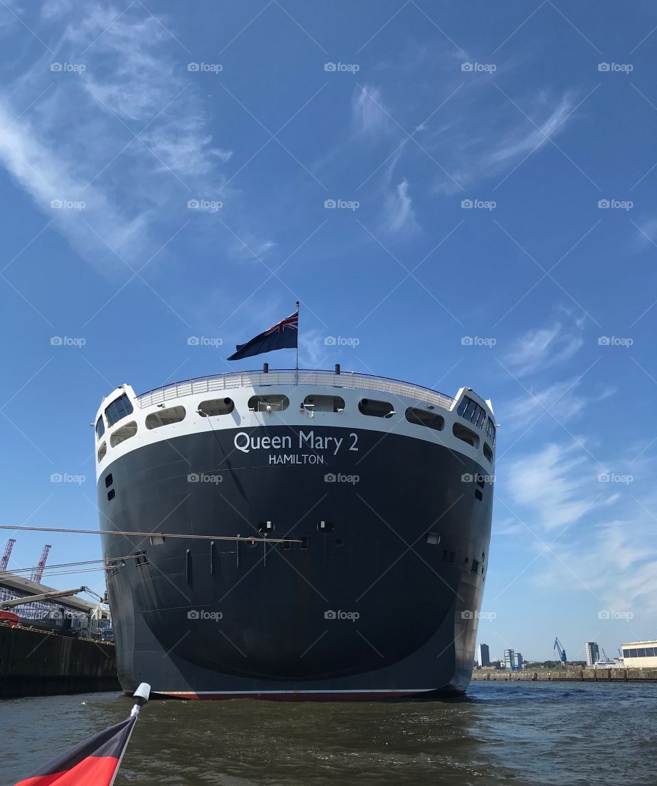 Queen Mary 2 