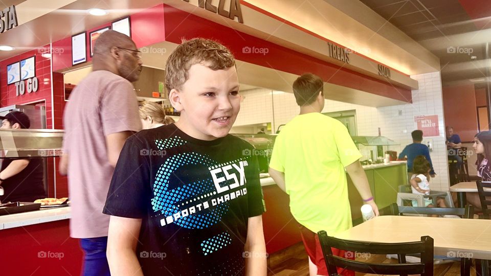 Excited we was to play games and get to the game room. Face of excitement at the pizza 🍕