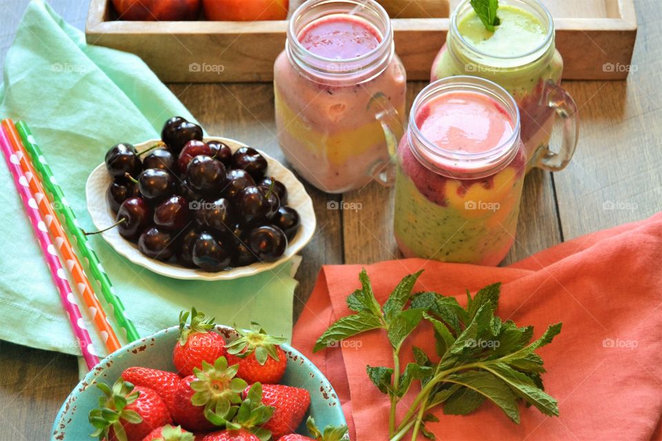 Fruit smoothies with fresh fruit 