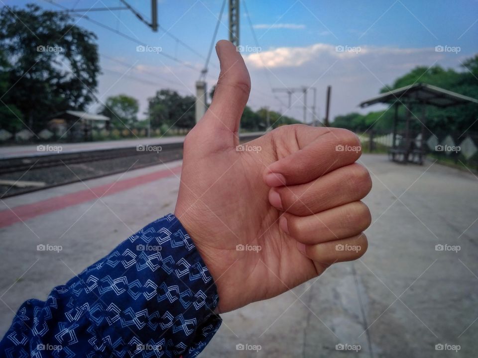 Thumbs Up !