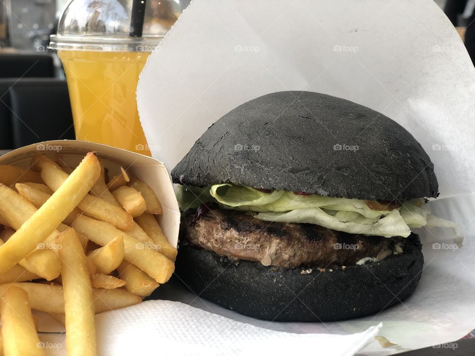 Black burger 