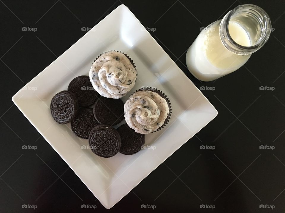 Oreo Cupcakes and Milk