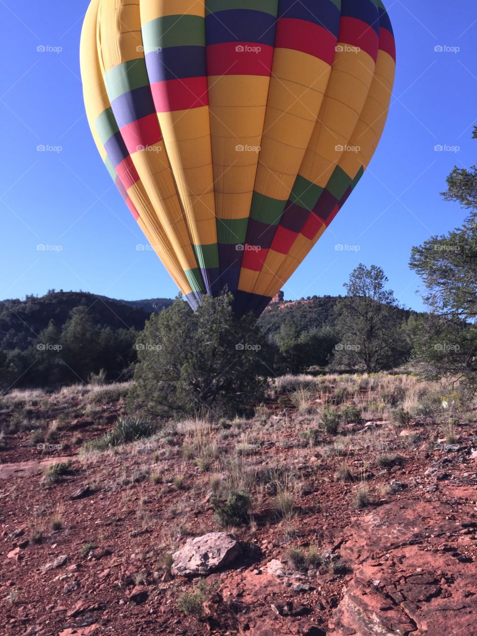 Hot air balloon . Red Rock Balloon