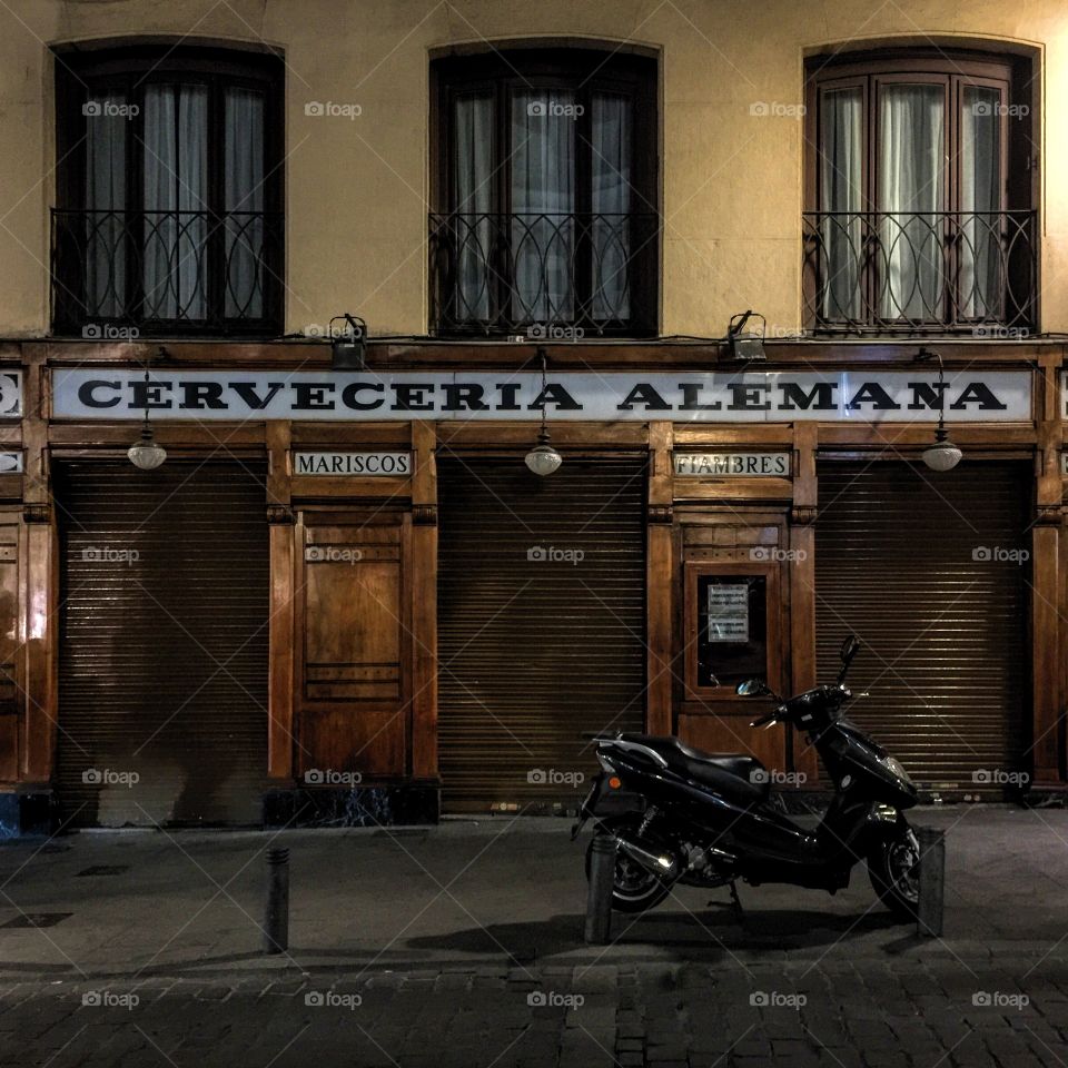 Facade Of a Pub/ cervezeria in Madrid 
