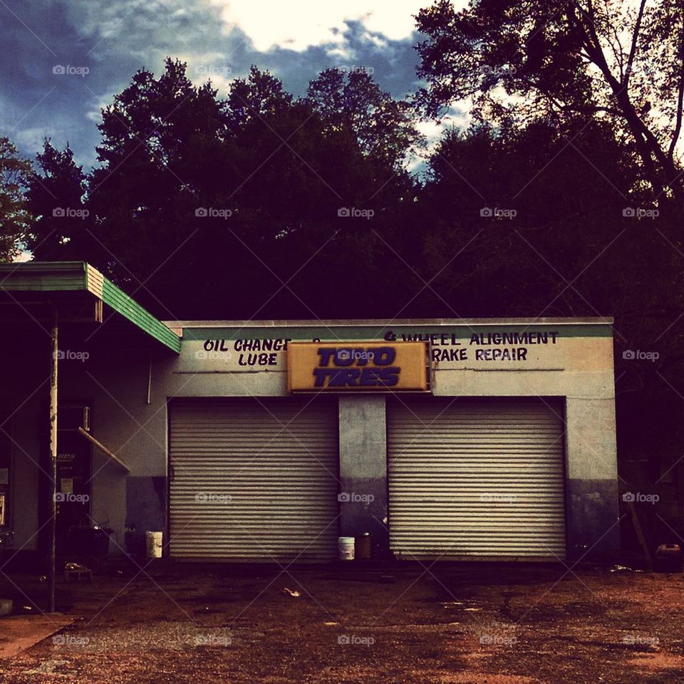 Abandoned Gas Station 