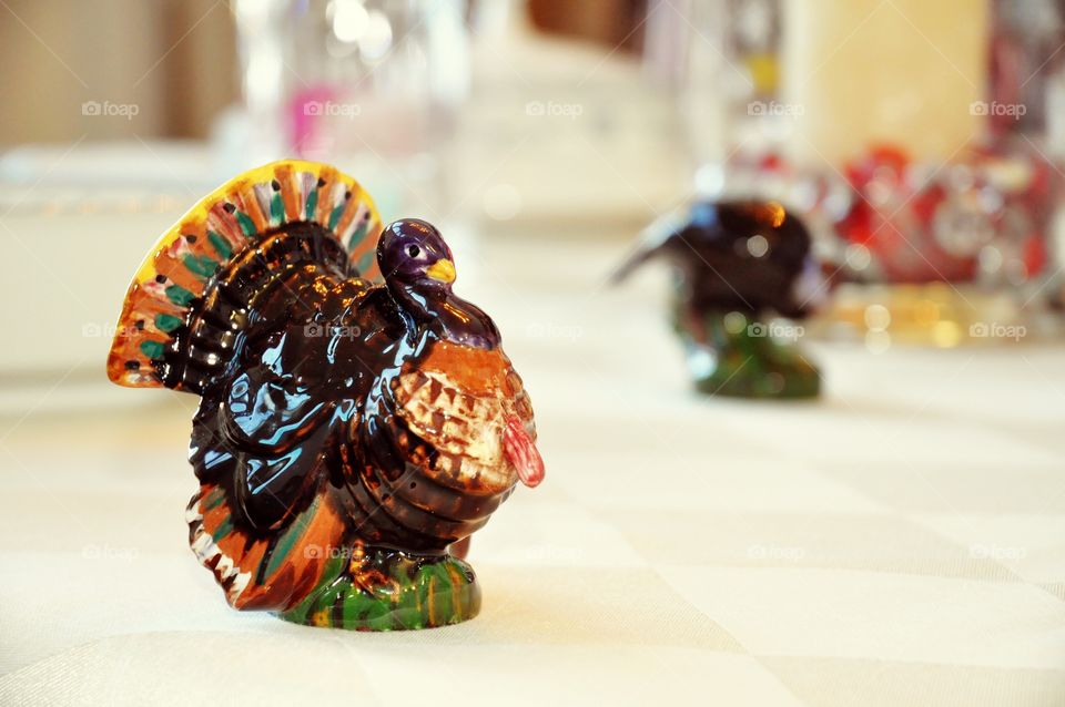 Ceramic thanksgiving turkey decorations.