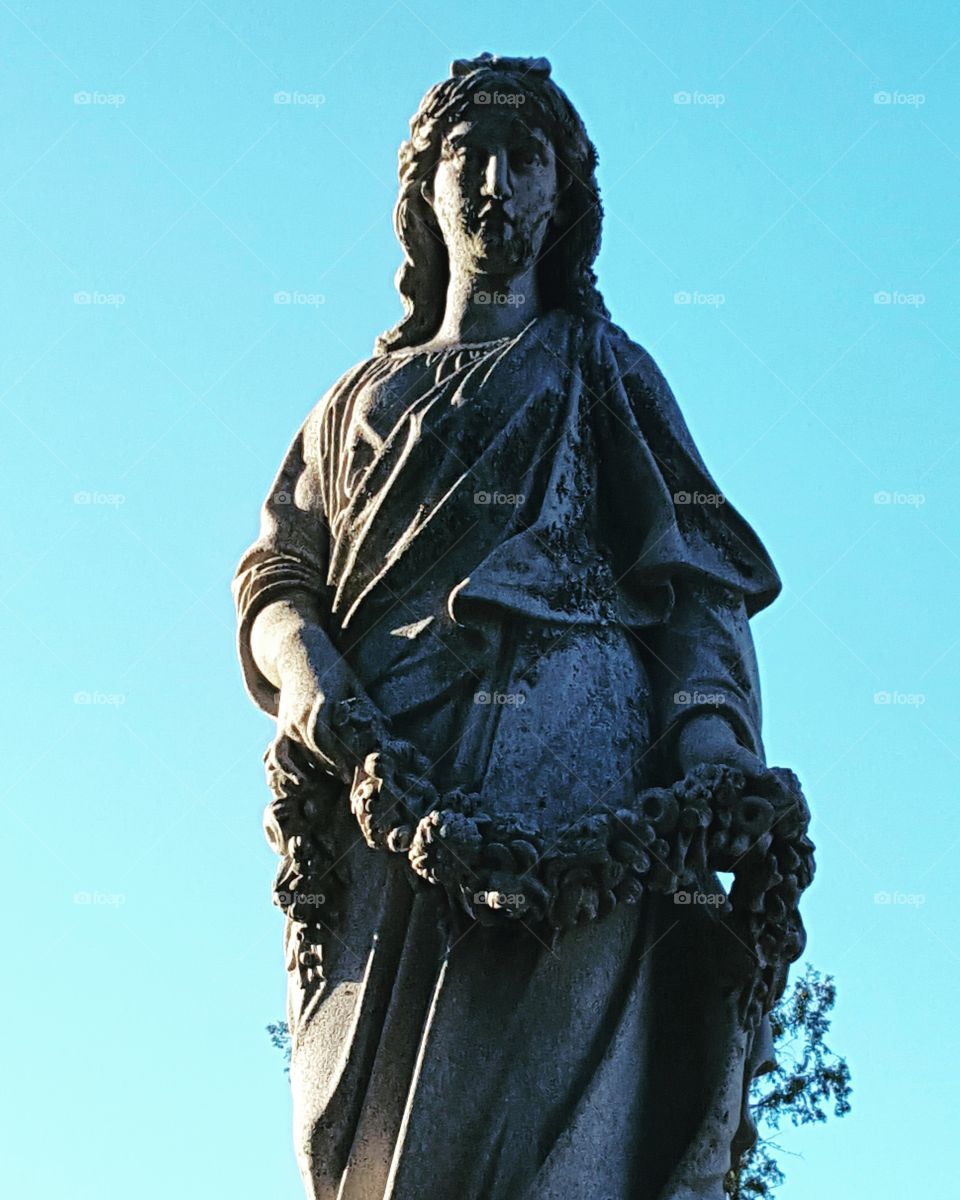 statue stone guardian