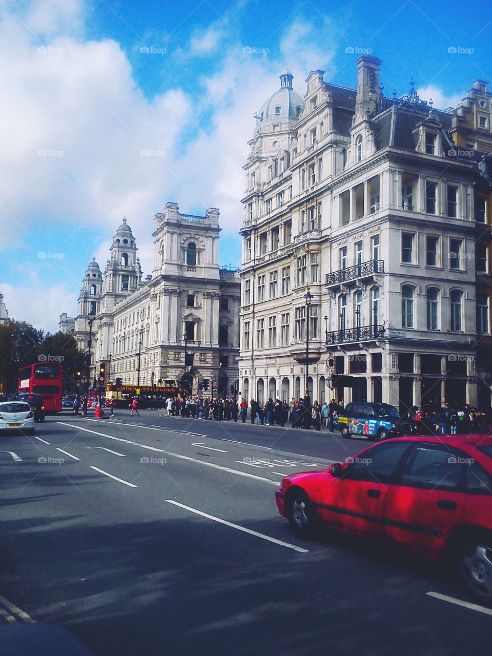 Postcard from London: A typical view on a street.