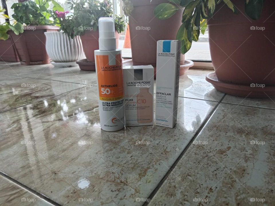 LAROCHE __POSAY products