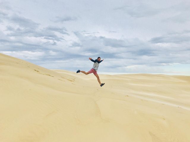 Jumping the sand dunes 