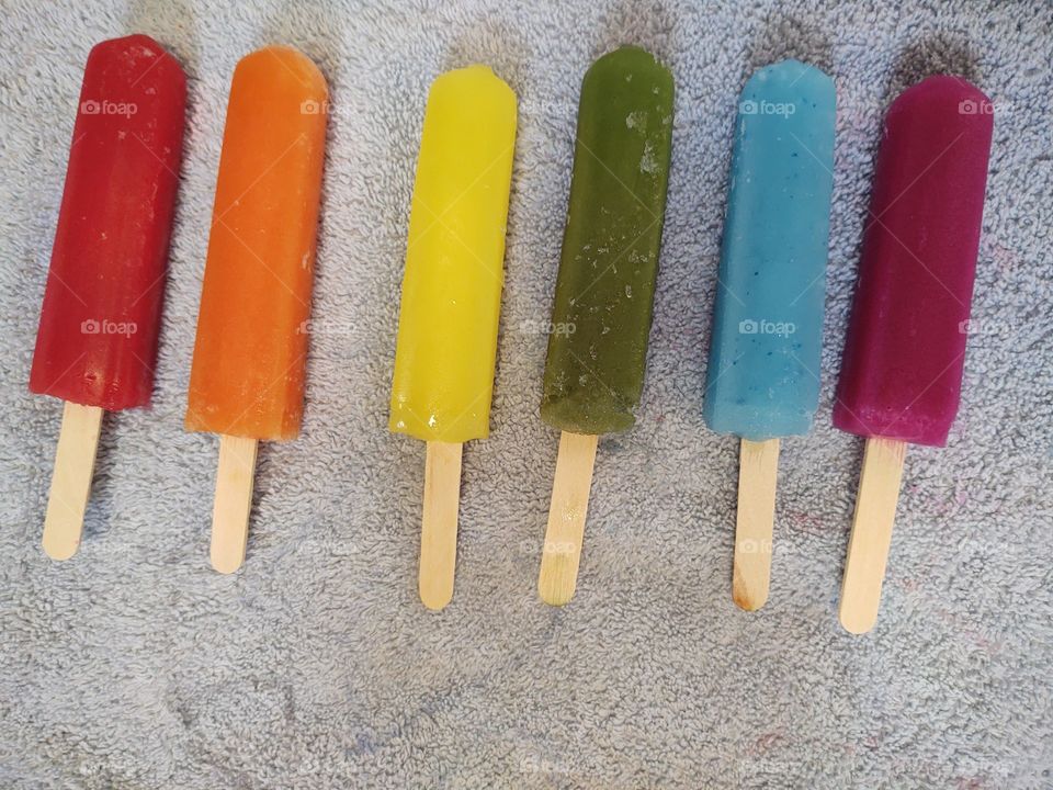 Rainbow Pops