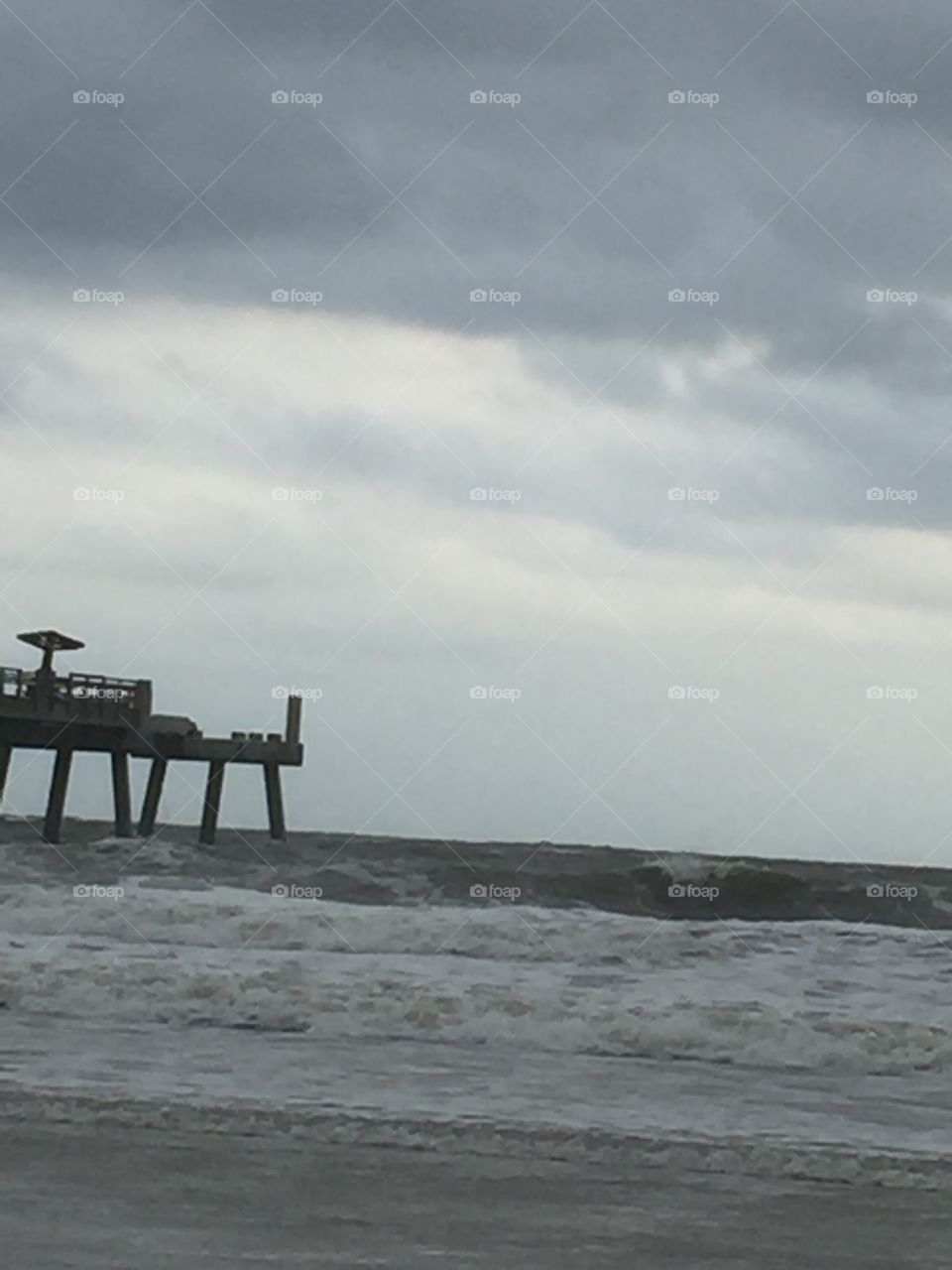Jax beach pier day before hurricane 