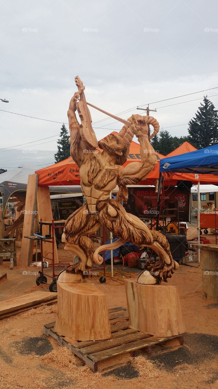devil went down to Georgia chainsaw wood carving