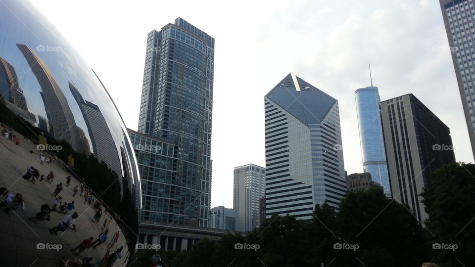 architecture in Chicago The Bean famous park