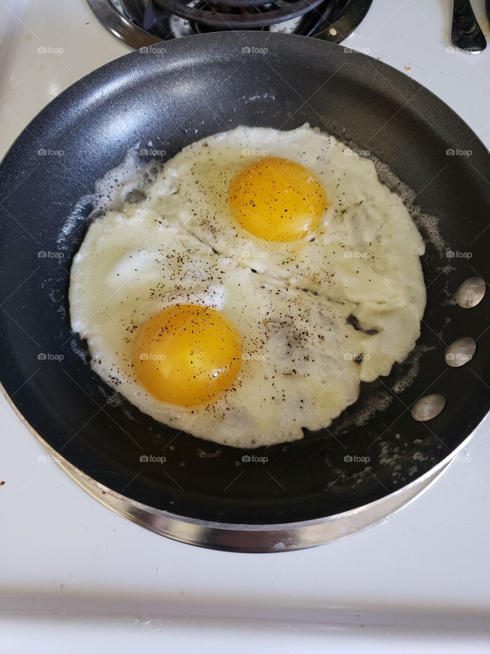 eggs cooking