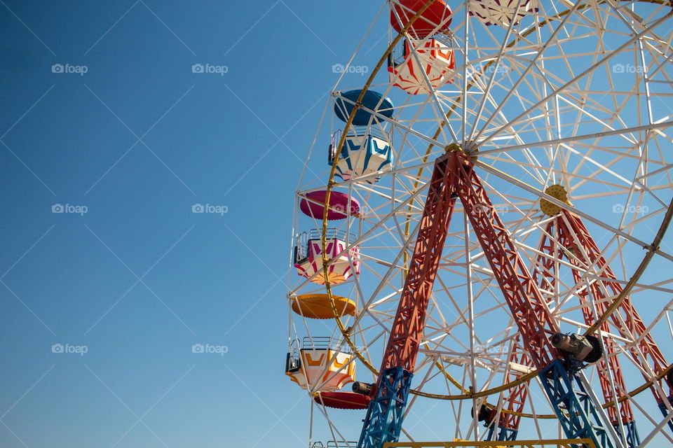 Enjoyable ferris wheel