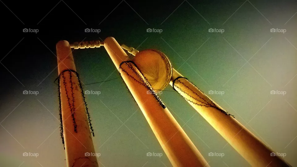 Stumps & Ball