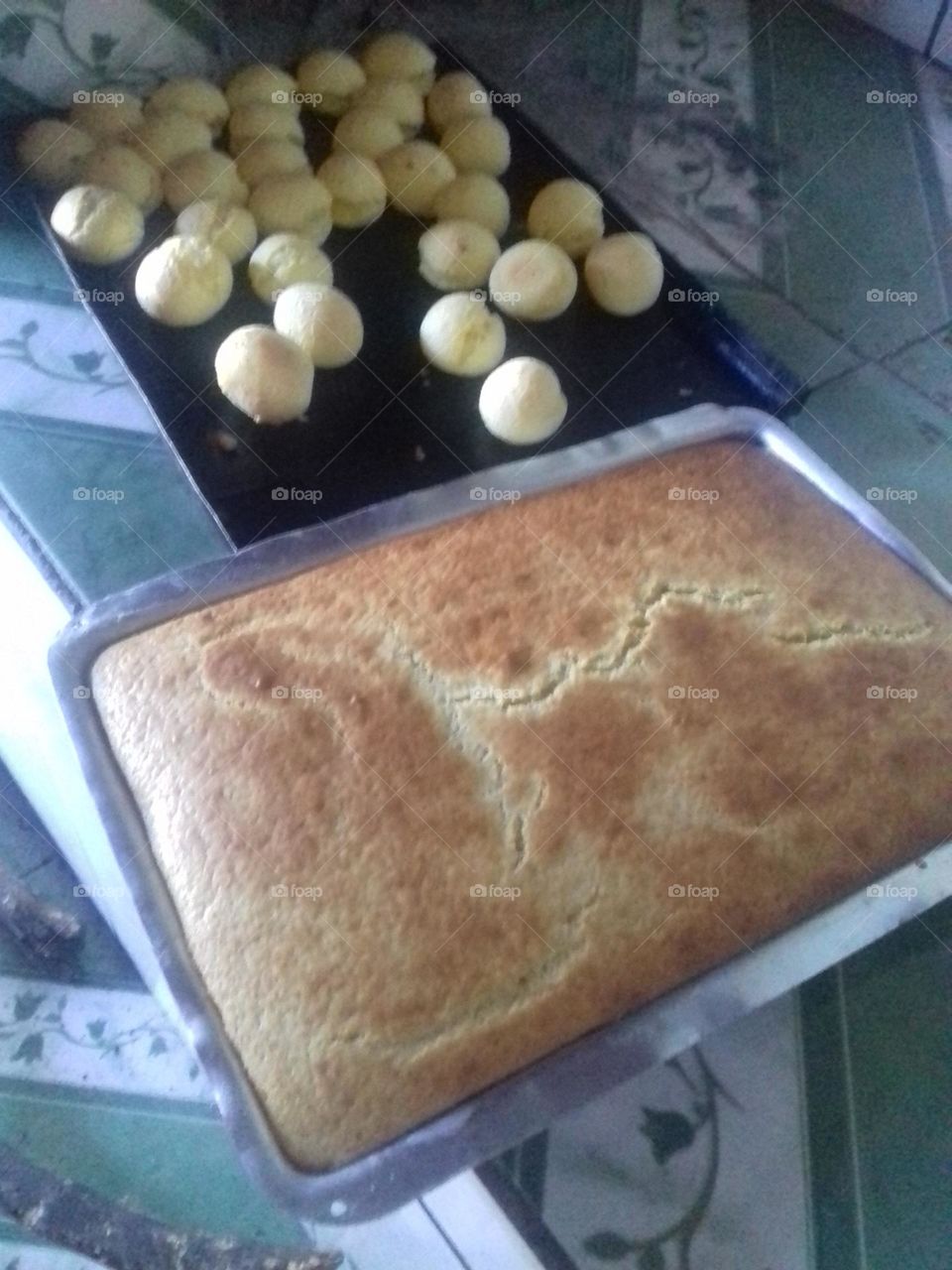 cheese cake and bread