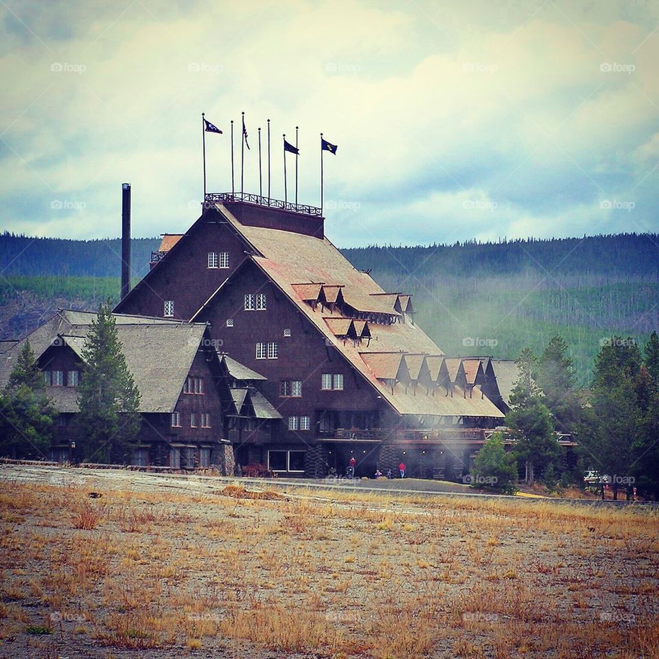 Old Faithful Inn