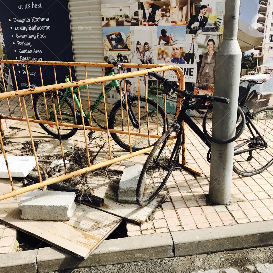 Construction-bicycle-