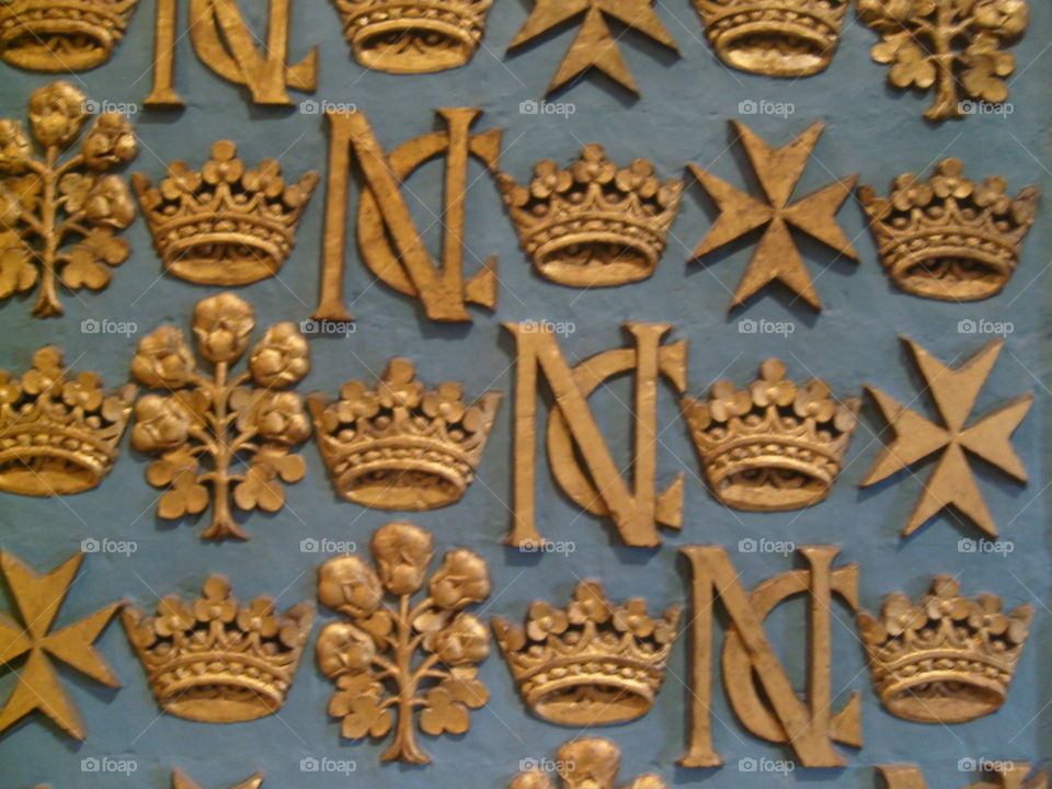 Malta Saint John Co-cathedral crowns and symbols