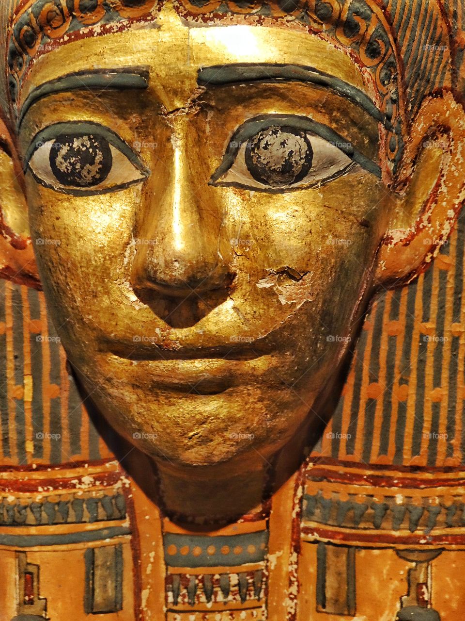 Egyptian Burial Mask. Golden Burial Mask Of King Tut
