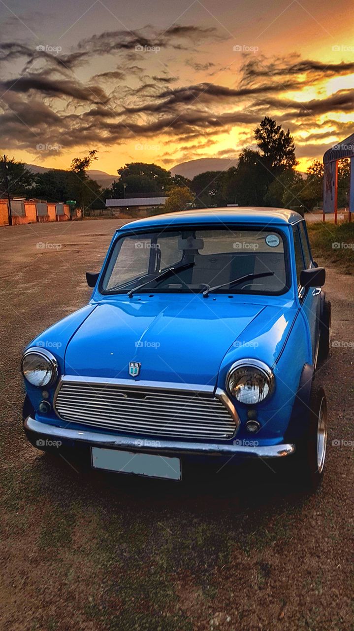 1970 austin mini 1000 at sunrise
