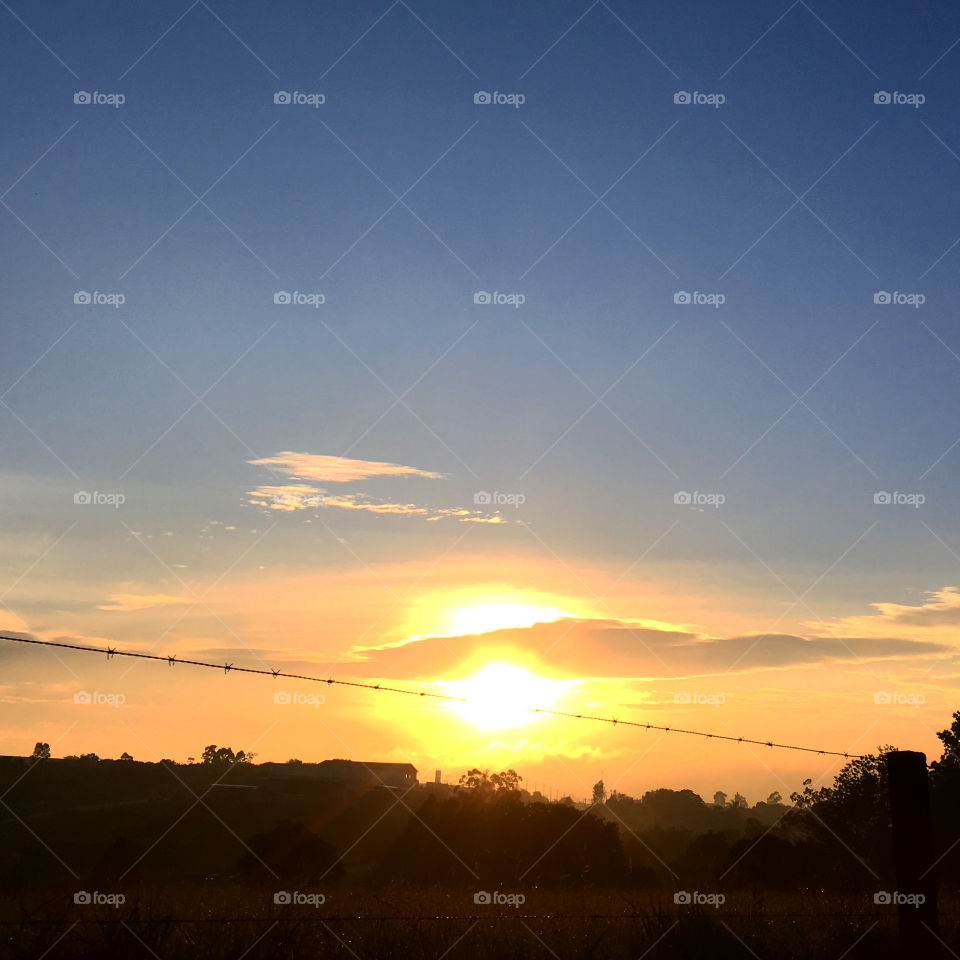 🌄🇺🇸 An extremely beautiful dawn in Jundiaí, interior of Brazil. Cheer the nature! / 🇧🇷 Um amanhecer extremamente bonito em Jundiaí, interior do Brasil. Viva a natureza! 