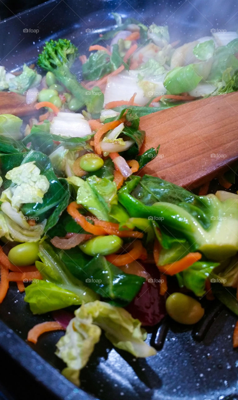 Vegetable stir fry with soybeans