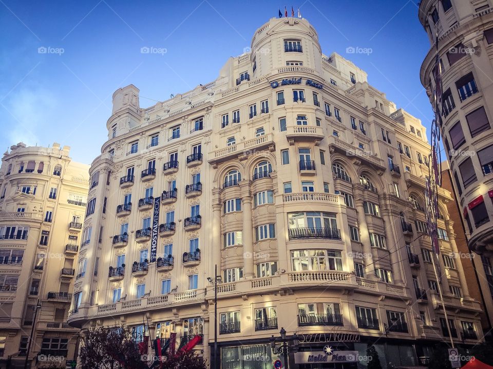 Edificio Adriática, Plaza del Ayuntamiento 3 (Valencia - Spain)