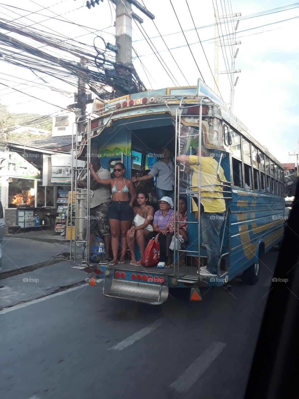 When tourist prefer public transportation