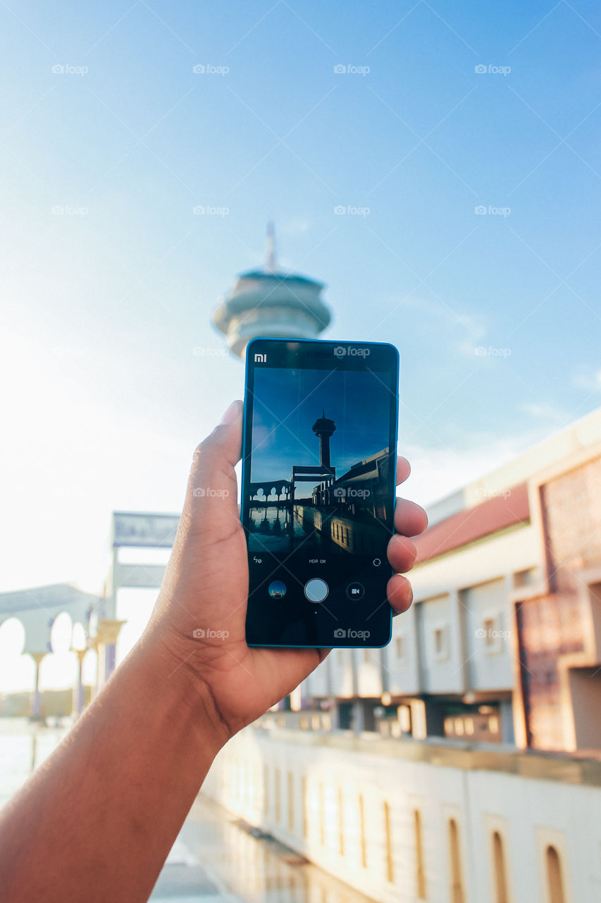 Capture My Hand Phone