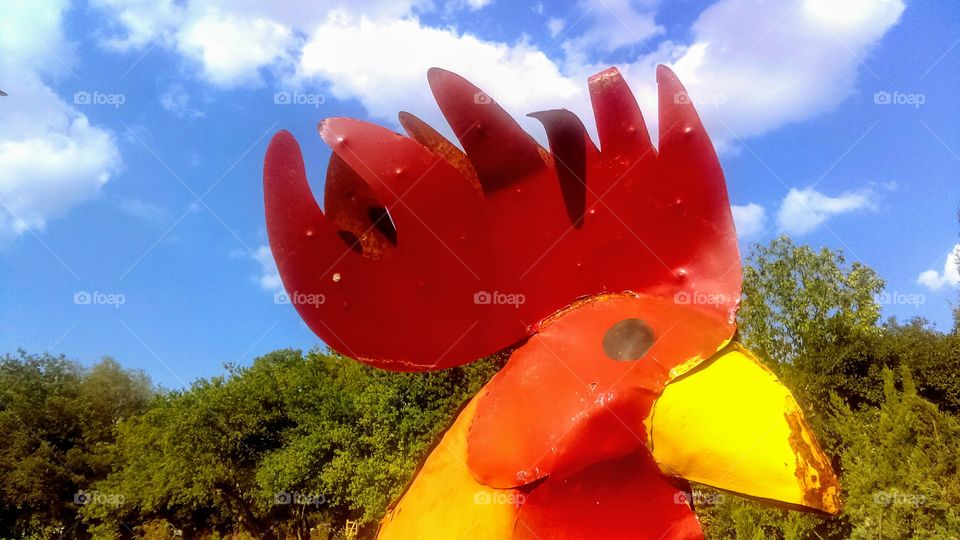Metal art sculpture of a rooster