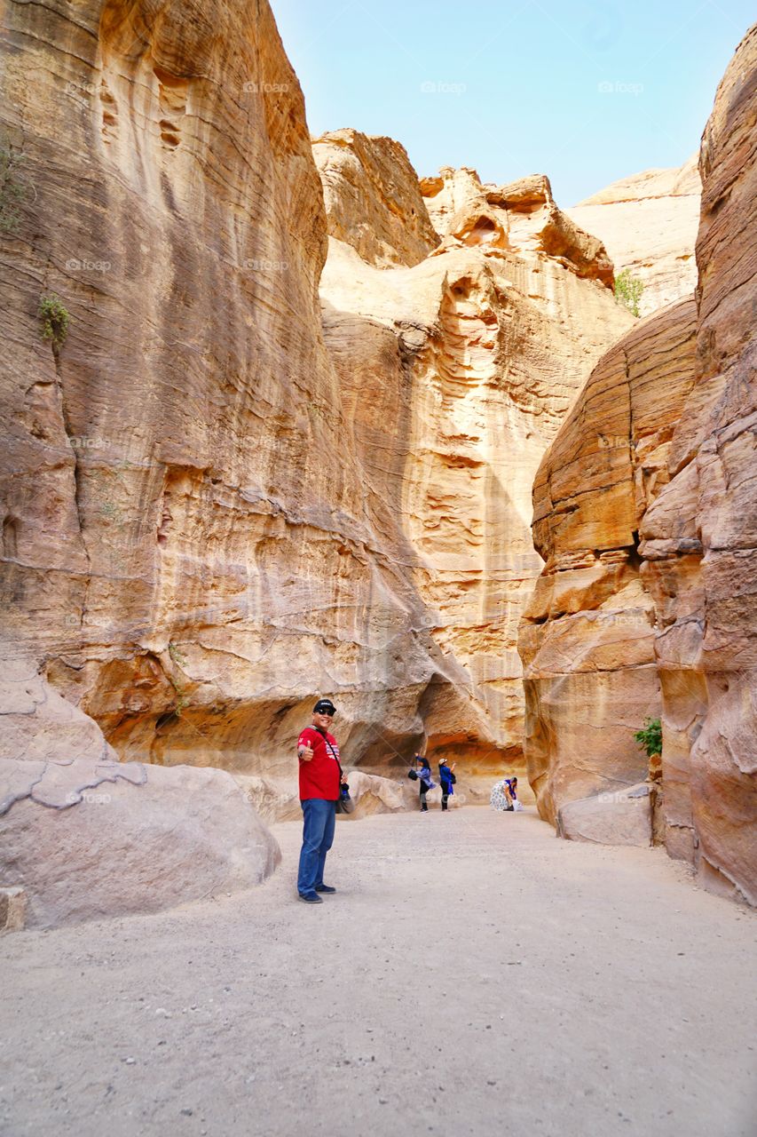 selfie in the canyon of Petra of Jordan
