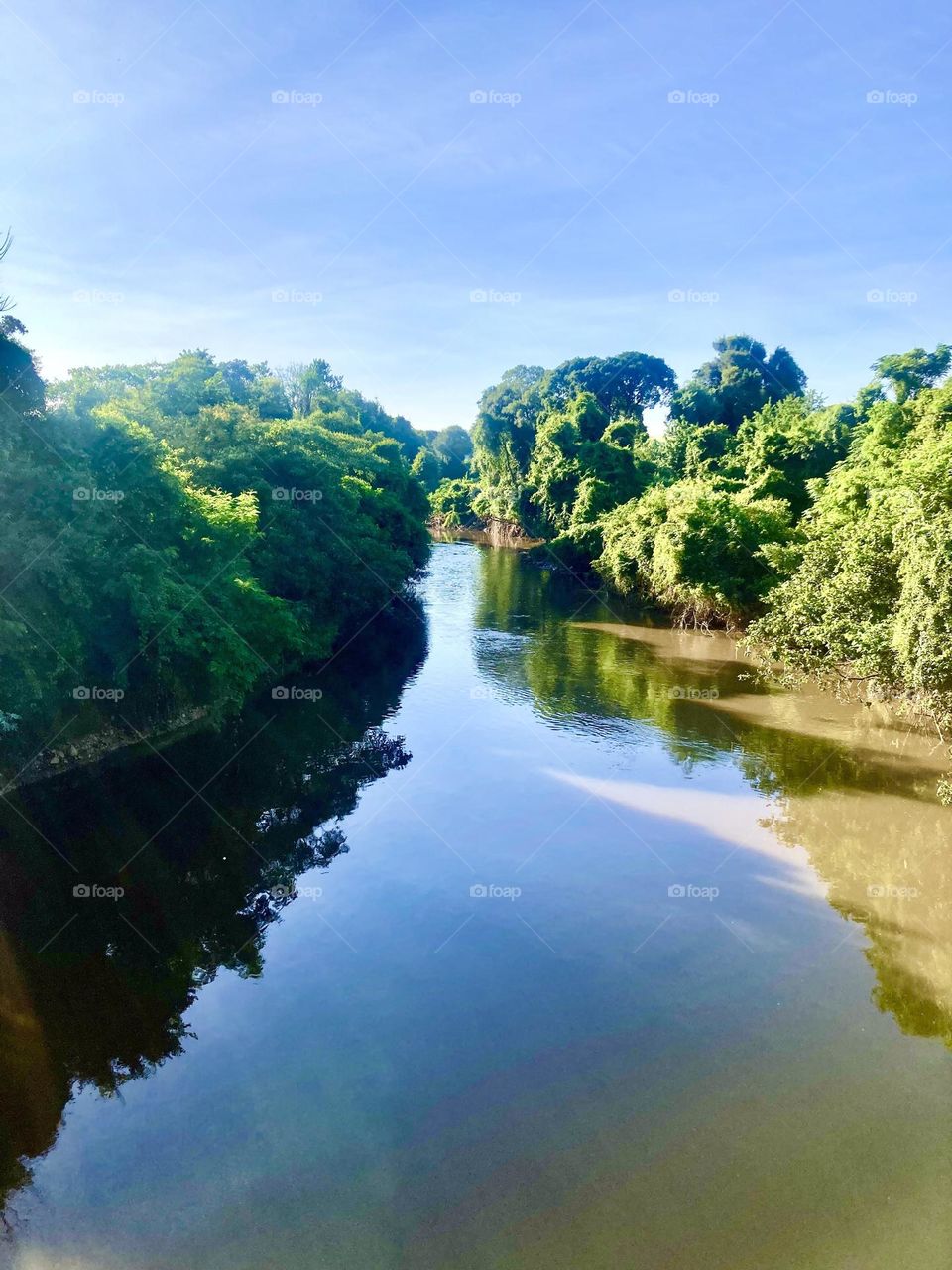 Quem disse que não há beleza no Rio Jundiaí?

Eu sei que a poluição dele é um problema, mas aqui na Divisa com Itupeva (nesta manhã), está limpinho. 