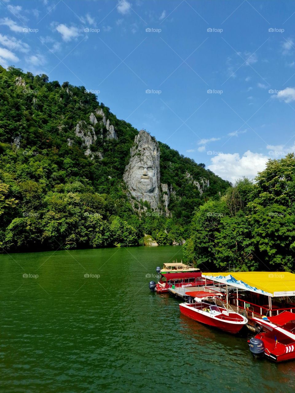 landscape sculpture of Decebal's face