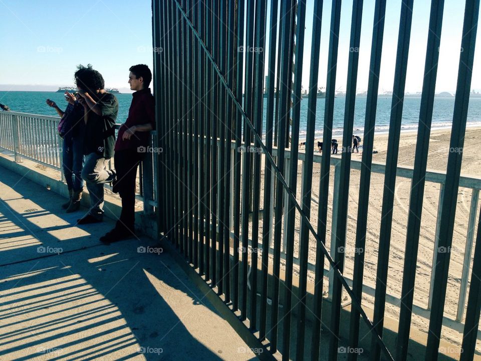 Friends on pier