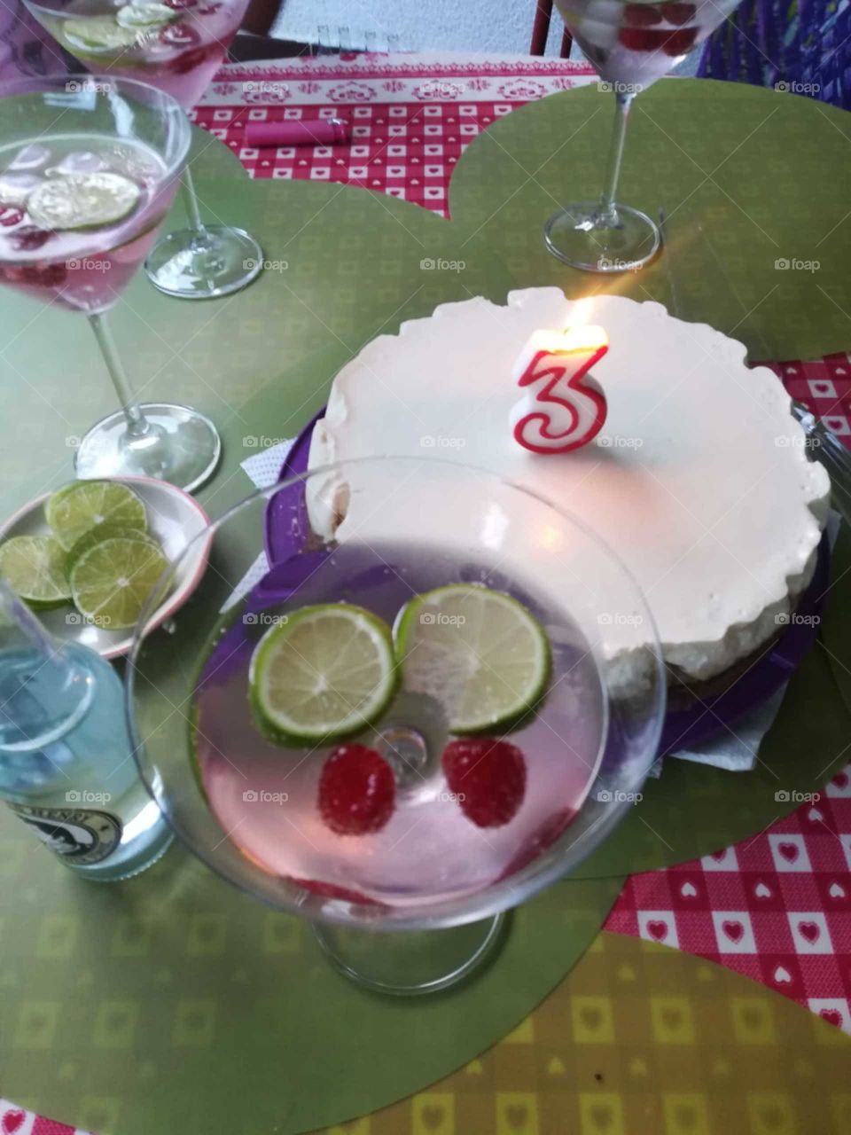 gin&tonic and cheesecake