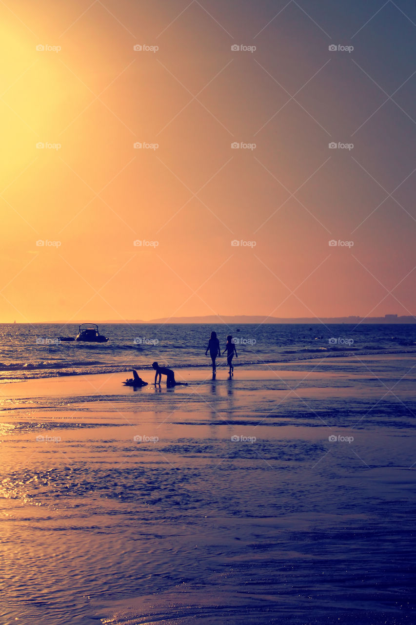 beach ocean sky people by jmiguel