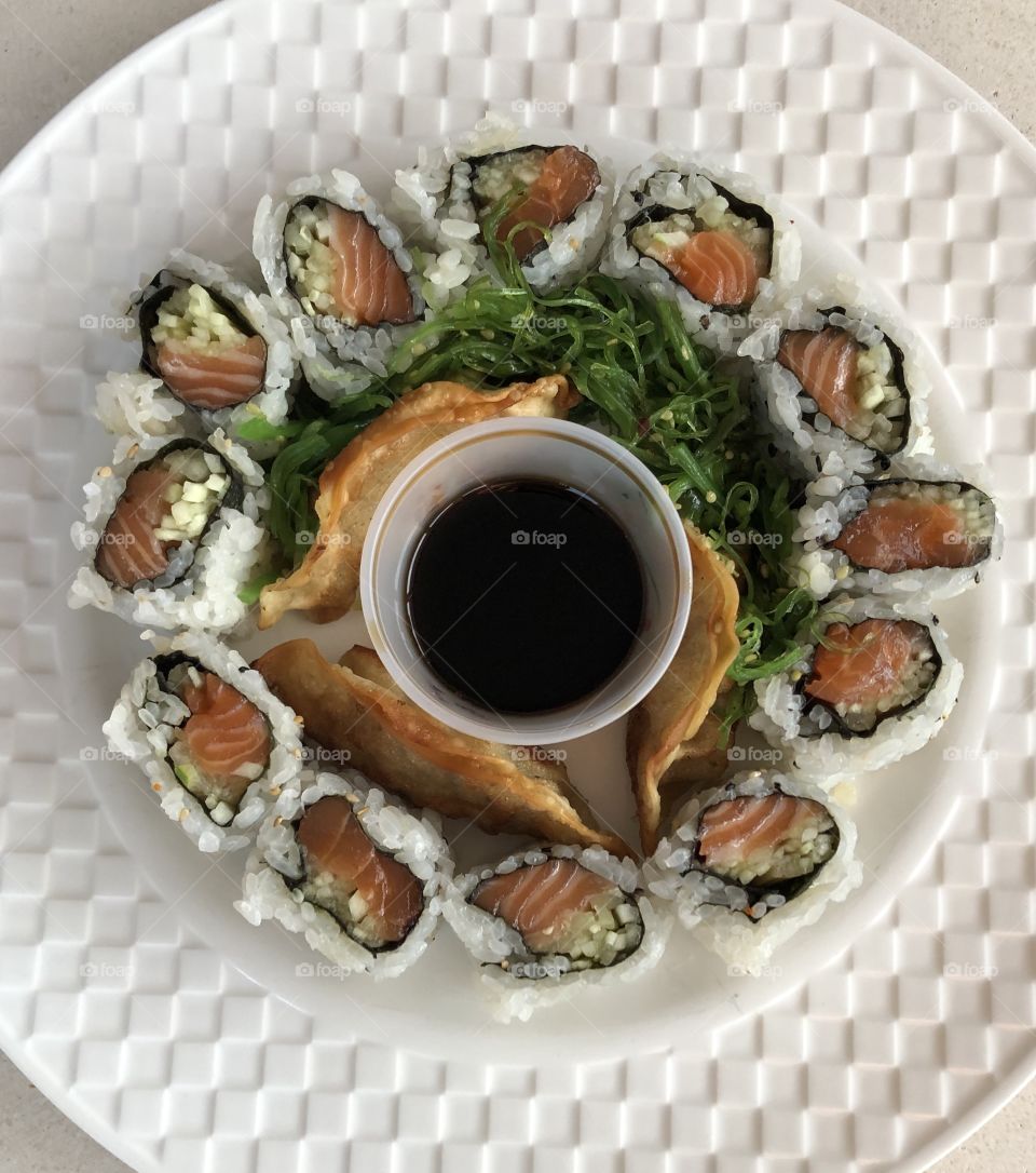 Sushi deluxe???
