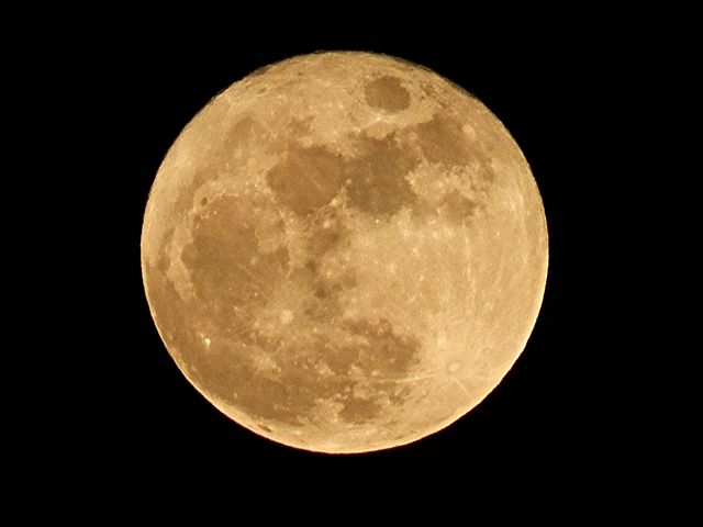 Full Moon Close Up