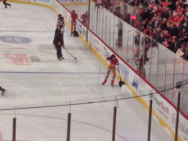 Blackhawks shovelers