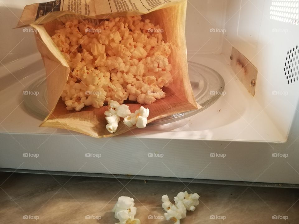 Microwave popcorn