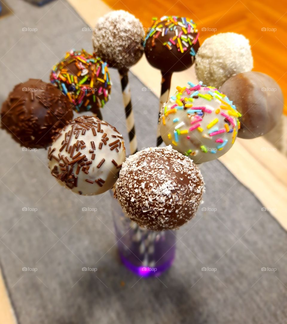 Homemade cake pops