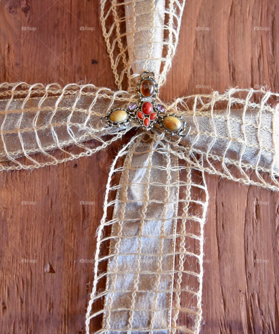 Decoratively Fashioned Cross